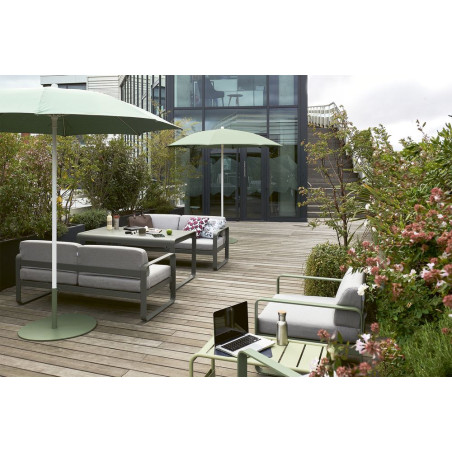 Outdoorsofa Bellevie als 2-Sitzer von Fermob mit Stoff in Graphitgrau