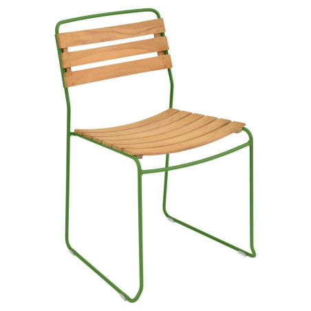 Teak Metallstuhl Surprising von Fermob mit Gestell aus Metall in frisches Grün