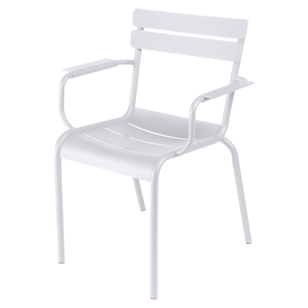Stapelbarer Stuhl mit Armlehne Luxembourg aus Aluminium von Fermob in Baumwollweiß