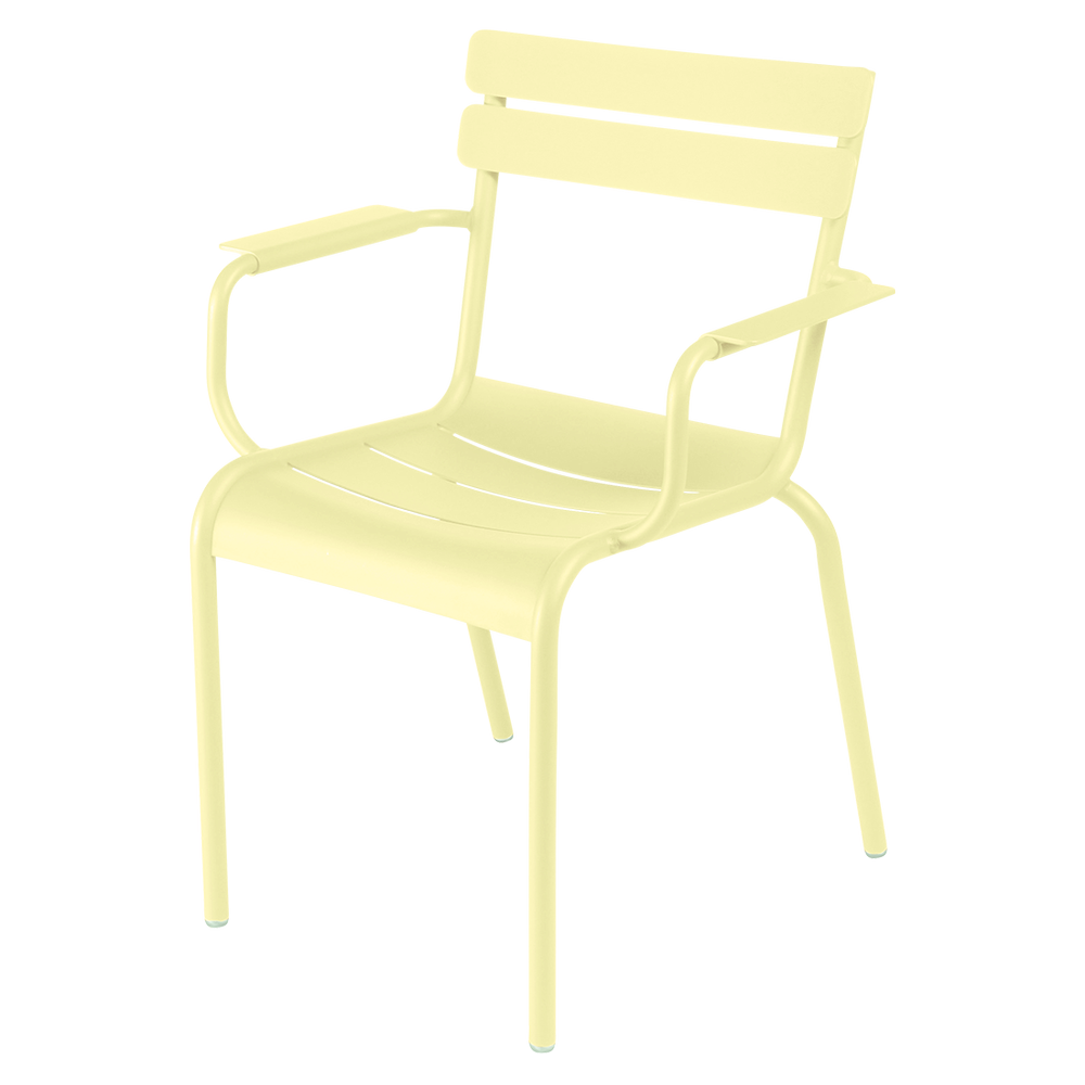 Stapelbarer Stuhl mit Armlehne Luxembourg aus Aluminium von Fermob in Zitronensorbet