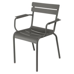 Stapelbarer Stuhl mit Armlehne Luxembourg aus Aluminium von Fermob in Rosmarin