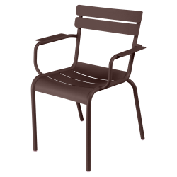 Stapelbarer Stuhl mit Armlehne Luxembourg aus Aluminium von Fermob in Rost