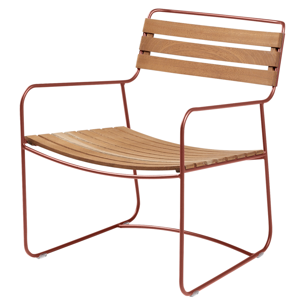 Metall Sessel Surprising mit Holzlattung aus Teak von Fermob und Gestell in Ocker