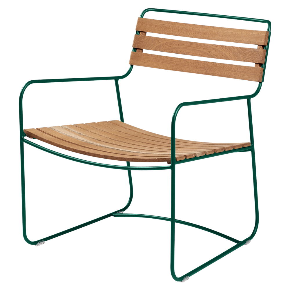 Metall Sessel Surprising mit Holzlattung aus Teak von Fermob und Gestell in Zederngrün