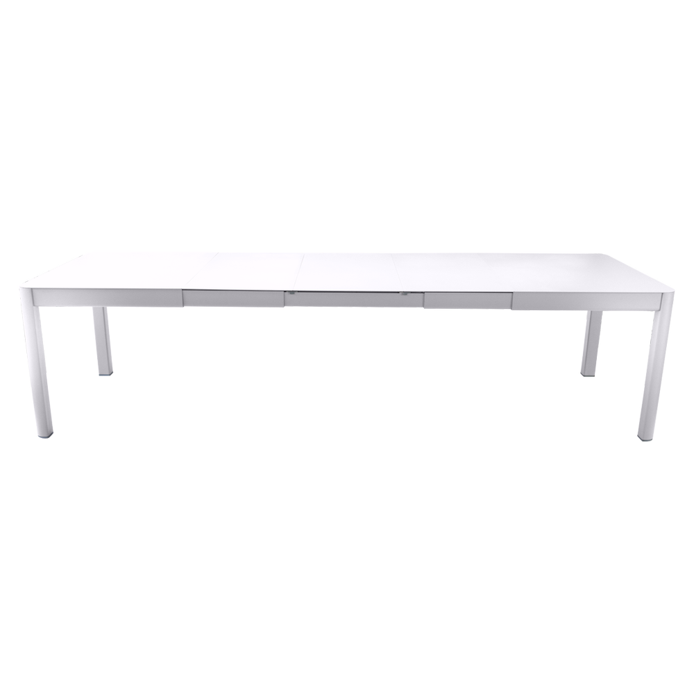 Ausziehbarer Tisch Ribambelle von Fermob von 149cm auf 299cm erweiterbar in Baumwollweiß