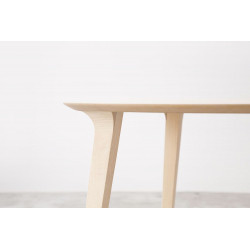 Tischplatte des Holztisch Lau von Stua
