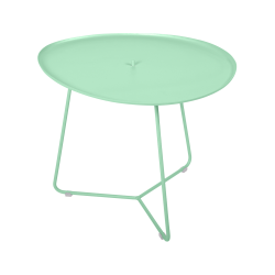 Niedriger Tisch mit abnehmbaren Tablett Cocotte von Fermob in Opalgrün