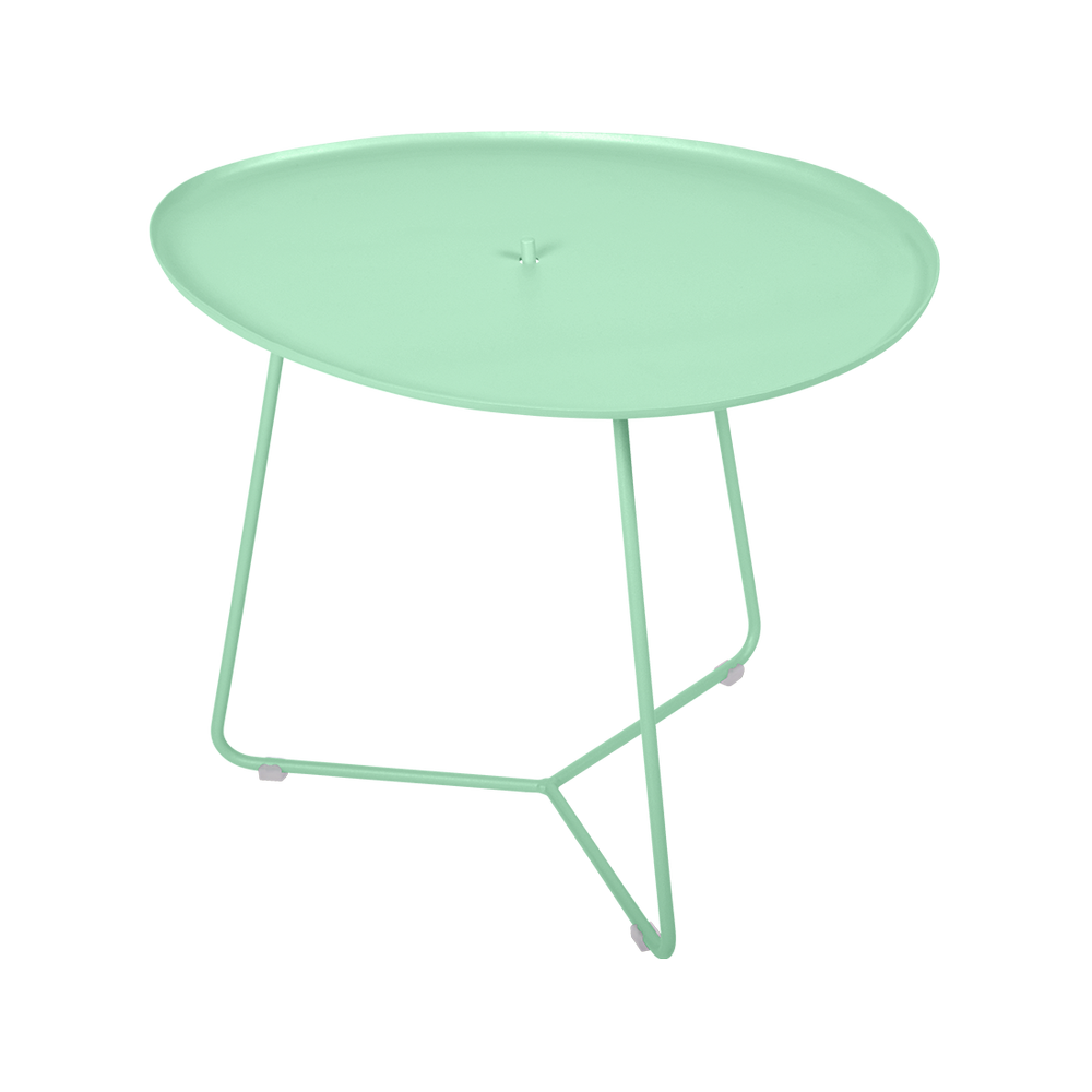 Niedriger Tisch mit abnehmbaren Tablett Cocotte von Fermob in Opalgrün