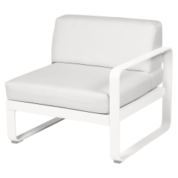 Sessel Bellevie von Fermob mit einer Armlehne und Stoff in Grauweiß mit Gestell in Baumwollweiß