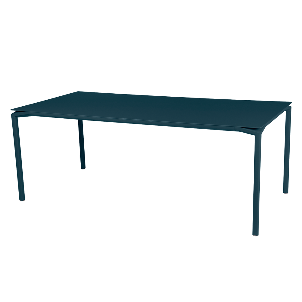 Tisch Calvi in 195cm x 95cm von Fermob in Acapulcoblau