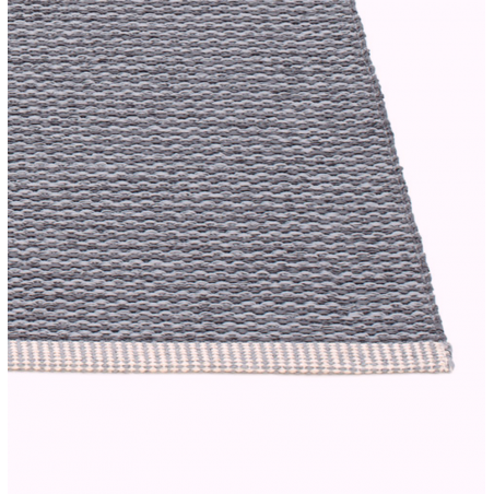 Robuster Teppich Mono 180 x 220 cm für Innen und Außen von Pappelina