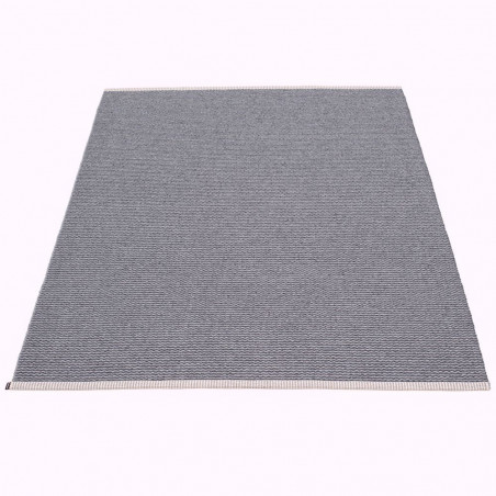 Robuster Teppich Mono 180 x 220 cm für Innen und Außen von Pappelina