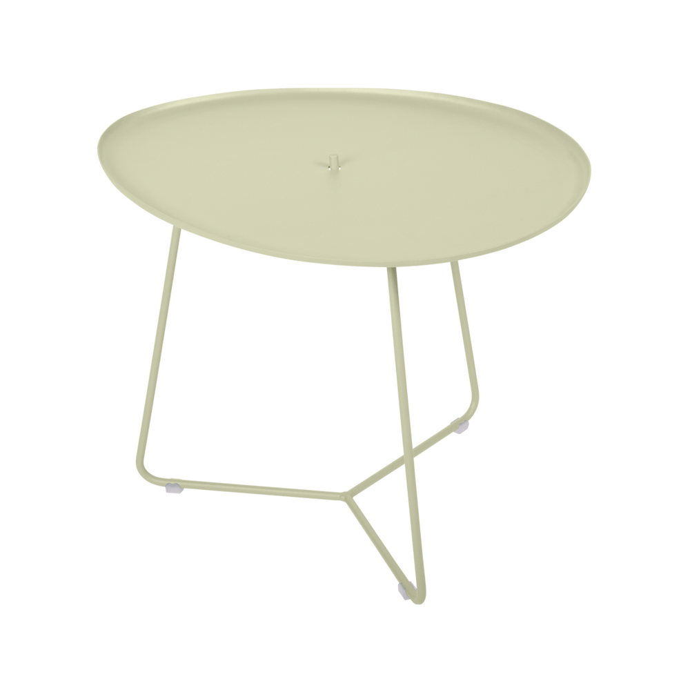 Niedriger Tisch mit abnehmbaren Tablett Cocotte von Fermob in Lindgrün