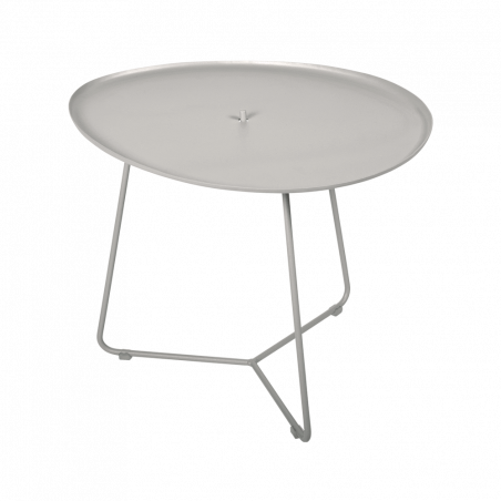 Niedriger Tisch mit abnehmbaren Tablett Cocotte von Fermob in Lehmgrau