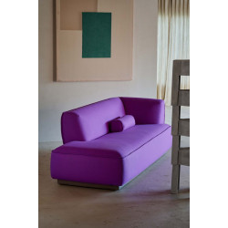 sofa Loya Leolux wohndesign berlin recamiere lila