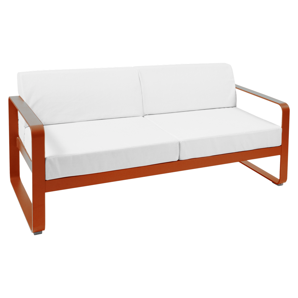 Sofa Bellevie von Fermob mit Stoff in Weißgrau und Gestell in kandierte Orange