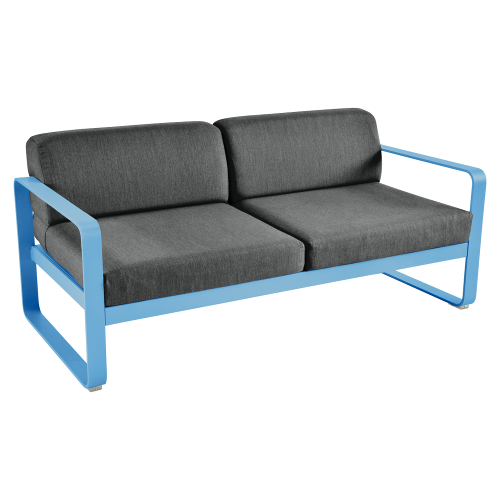 Sofa Bellevie von Fermob mit Stoff in Graphitgrau und Gestell in Maya